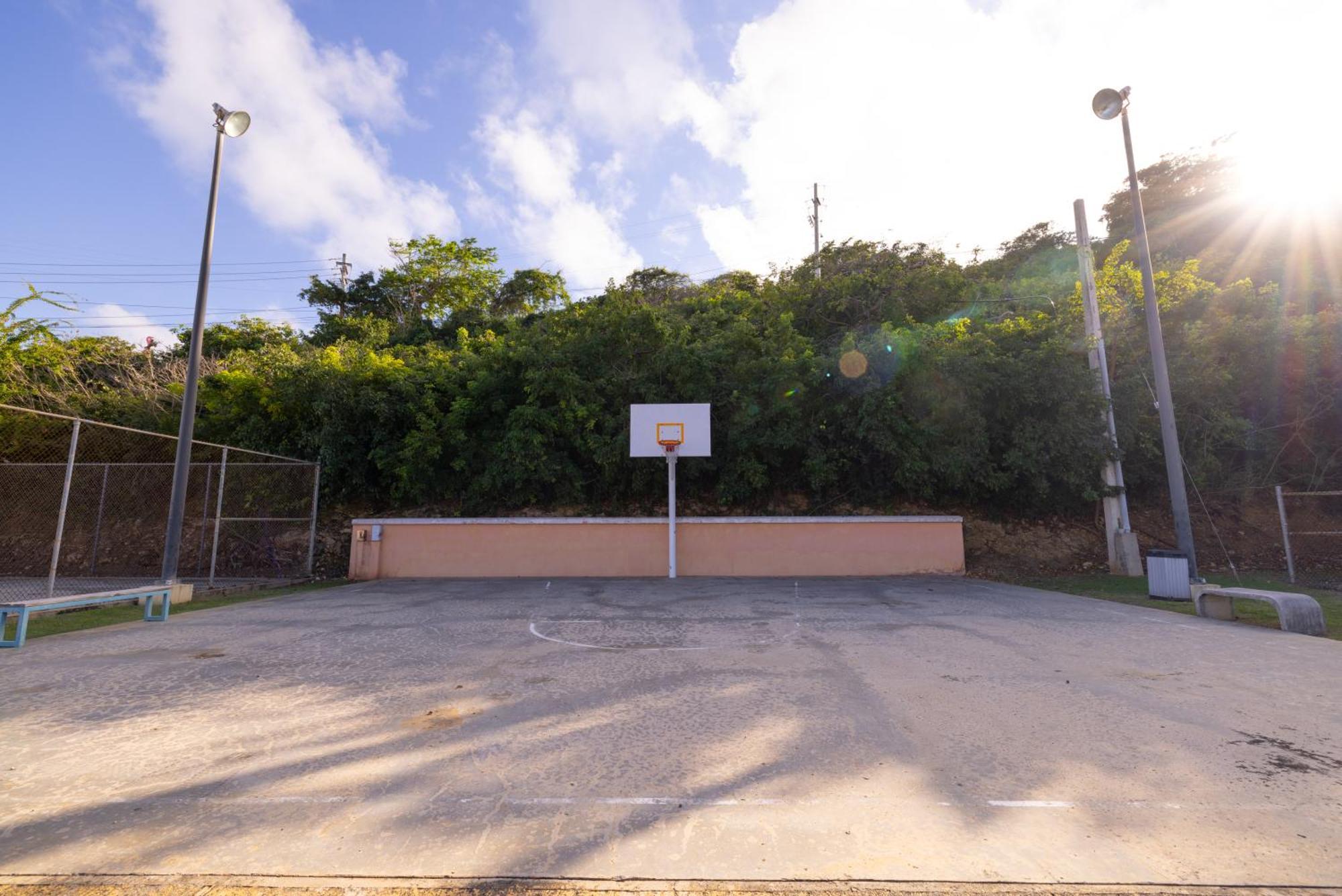 Condo Beach Court Isabela Eksteriør bilde